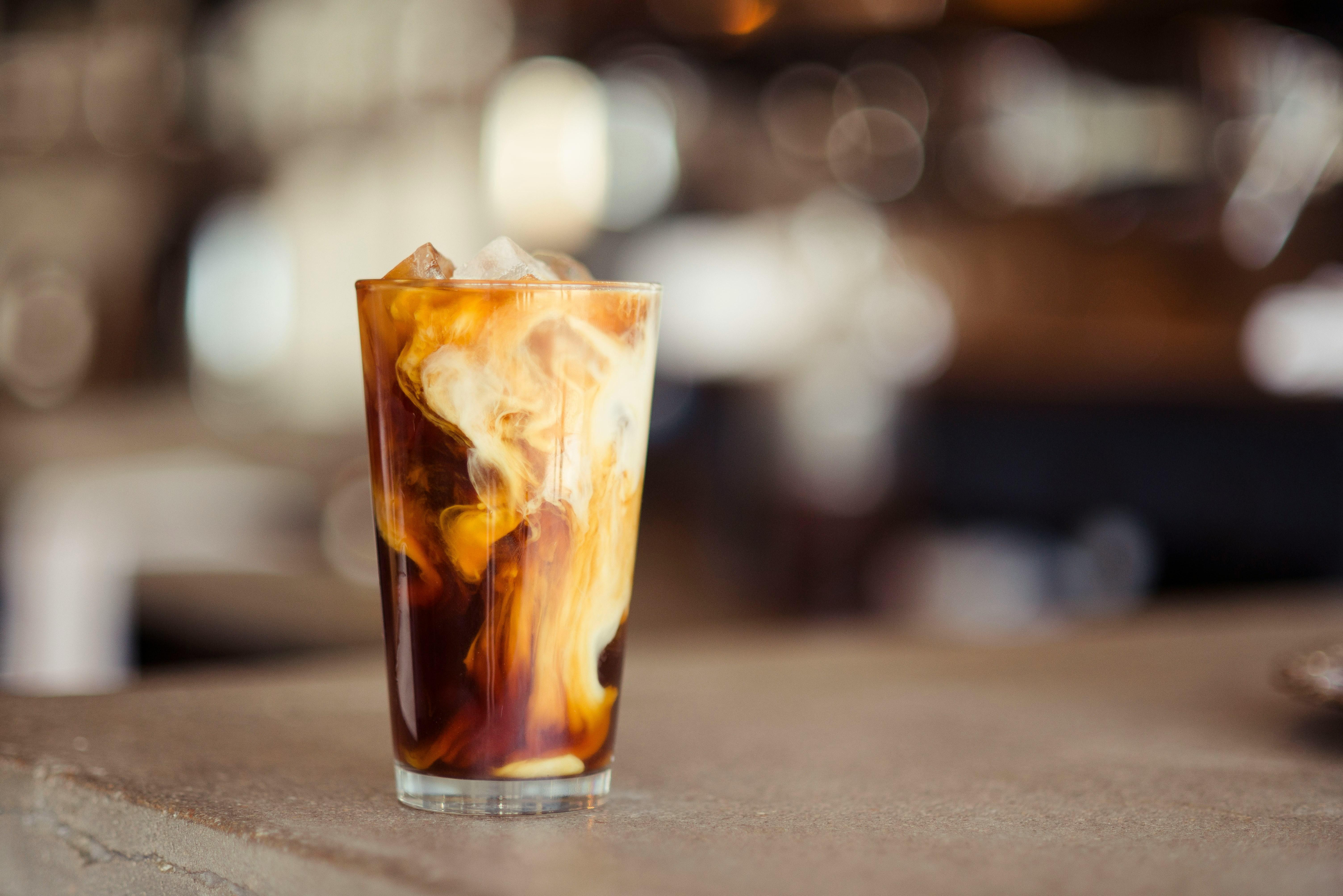 Want to take a look inside the cup? Discover the secrets of coffee dominance