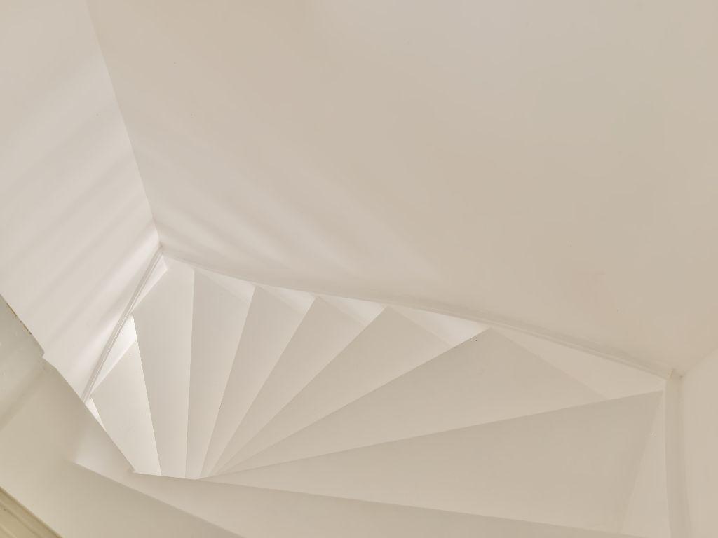Die Treppe aus Papier